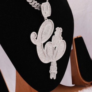 Collar con Colgante de Logotipo Hip Hop con Diamantes de Imitación VVS Moissanite Personalizado de Fábrica, Pasa el Test de Diamantes, Joyería de Plata para Hombre - Product Image 2