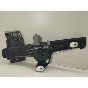 Mécanisme de levage de la vitre arrière. DX PEUGEOT 208 Série 9829045580 EB2FAD/HMH (19>) - Product Image 1