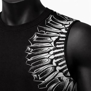 Camiseta sin mangas para hombre con estampado asimétrico de esqueleto y diseño de huesos, estilo casual, para fitness y gimnasio, 100% algodón, personalizable. - Product Image 4