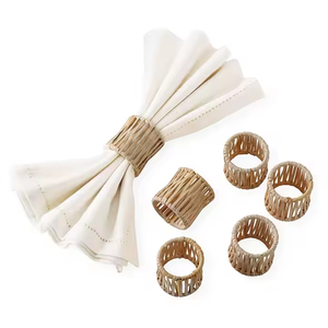 Ronds de serviette écologiques en bois de noyer foncé de qualité supérieure et rotin de jute, ronds de serviette élégants et durables disponibles - Product Image 3