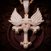 Collier pendentif croix aile de crâne en cuivre 5A zircon, finition durable effet glacé, direct usine, pour marques streetwear et acheteurs en gros