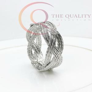 Anneaux de serviette de luxe conçus pour rehausser l'esthétique de la table à manger pour les mariages, les événements et l'usage quotidien - Product Image 3