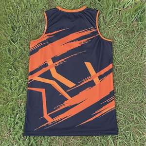 Uniformes de Baloncesto Sublimados Personalizados para Adultos, Talla Grande, Sin Mangas, Ajuste Holgado con Diseño Reversible, Pantalones Cortos Transpirables para Equipos - Product Image 3