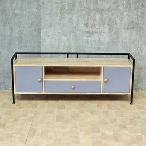 ALAN Mueble de TV Moderno de 140 cm, Lujoso y Minimalista, con Estructura de Madera de Caucho y Hierro, con Luces LED, Mueble para TV, Mesa para TV, Consola para TV, KTV68081 - Product Image 4