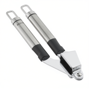 Presse-ail en acier inoxydable Leifheit PROLINE Satin 03124 8,5x3cm, outil pour fruits et légumes - Product Image 2