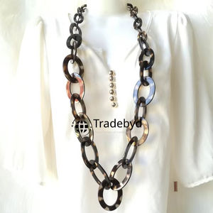Tradebyd Horn Collier Bijoux faits à la main uniques Mode écologique Parfait pour les cadeaux et le style - Product Image 1