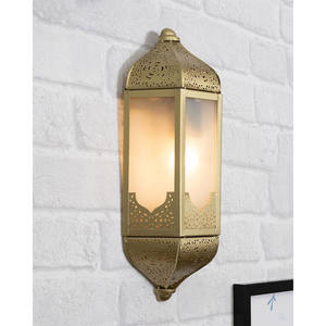 Luminaire décoratif marocain en laiton, nouveau design, pour mariage, maison, hôtel, restaurant, bureau. Haute qualité, fabriqué en Inde. - Product Image 3