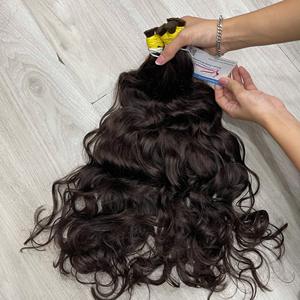 Extensiones de cabello humano vietnamita ondulado, color natural y colores claros, disponibles en tamaños de 8 a 32 pulgadas. - Product Image 3