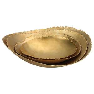 Bol de service en laiton pur conçu pour un usage quotidien, offrant résistance, durabilité, résistance à la chaleur et un style traditionnel intemporel. - Product Image 3