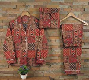 Conjunto de Pijama Térmico de Algodón 100% para Mujer, Estampado Tie-Dye Naranja, Estampado a Mano, Conjunto de Pijama de Verano - Product Image 1