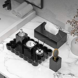 Bandeja multiusos negra de baño de resina elegante de alta calidad diseñada para durabilidad y estilo Productos de baño perfectos o artículos decorativos - Product Image 6