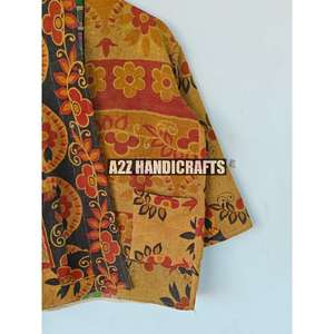 Chaqueta acolchada de punto de algodón con estampado Floral a mano, estilo bohemio Unisex, ropa de invierno de longitud corta, Kimono con detalle de botones - Product Image 4