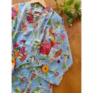 Peignoir oiseaux de paradis avec logo personnalisé, imprimé tie-dye floral, grande taille, vêtement de nuit thermique, taille unique avec fermeture à nouer - Product Image 3