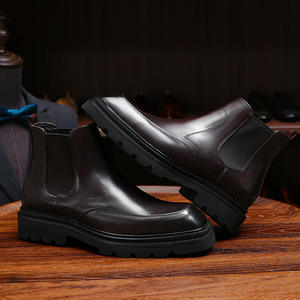 Bottes en cuir de mouton marron de luxe, au-dessus du genou, avec surface imperméable et doublure anti-humidité pour le froid et les occasions formelles - Product Image 4