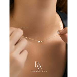 สร้อยคอจี้รูปโลมาและวาฬชุบทองทันสมัย พร้อมไข่มุกลอยน้ำ ไม่หมอง สำหรับเป็นของขวัญเพื่อนหรือของขวัญสำหรับเธอ - Product Image 6