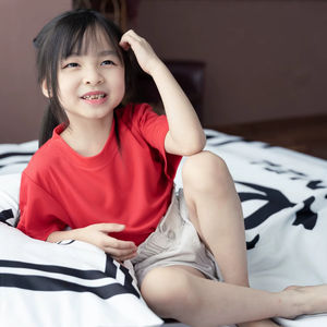 Camiseta Deportiva de Manga Corta con Cuello Redondo para Niños Unisex Ultifresh, Logotipo en el Cuello Trasero, Ecológica, Transpirable, de Secado Rápido, de Poliéster Informal - Product Image 1