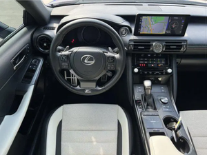 2023 Lexus IS 500 F SPORT Performance Premium AWD Cuir R16 - Product Image 3