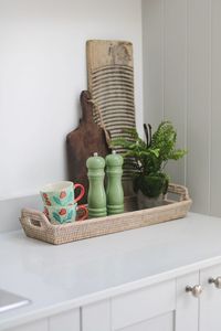 Plateau en rotin de bambou fait main plateau en rotin avec poignée tissé à la main rond haut mur plateaux de séparation des aliments multi-usages - Product Image 4