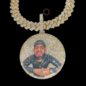 925จี้อัญมณีสีเงินสเตอร์ลิงของผู้ชายชุบทองและโรเดียมเคลือบ VVS เพชรโมอิสซาไนต์ธรรมชาติสำหรับปลูกในสไตล์ฮิปฮอป - Product Image 1