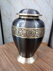 Domtop grandes urnas de cremación de latón azul de la más alta calidad hechas a mano en la India por Brassworld India Funeral Supplies - Product Image 5