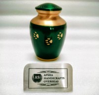 Urne funéraire pour animaux de compagnie en laiton/aluminium de style européen, écologique, durable, personnalisable, avec motif de patte, pour le stockage des cendres, motif de patte verte dorée