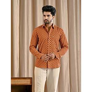 Chemise décontractée en popeline de coton imprimée orange avec col montant et manches longues, tissu tissé 100% respirant - Product Image 3