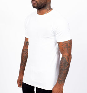 เสื้อยืดโพลีเอสเตอร์คุณภาพสูงสำหรับผู้ชาย ไซส์ใหญ่ เสื้อผ้ากีฬาสำหรับผู้ชาย พิมพ์ลายตามสั่ง ระบายอากาศได้ดี เป็นมิตรกับสิ่งแวดล้อม - Product Image 4