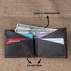 กระเป๋าสตางค์หนังแท้แบบพับสองพับบางดีไซน์หรูหรากระเป๋าสตางค์สำหรับผู้ชายสีน้ำตาล RFID กระเป๋าสตางค์แบบสั้นสำหรับผู้ชาย WML-0059 - Product Image 6