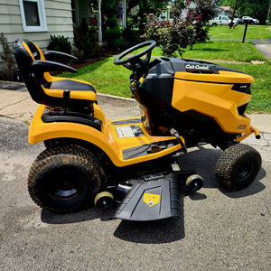 Cortadora de Césped Industrial As 900 Enduro con Motor de 2 Tiempos y 125cc, 24V, para Césped Alto, 4 Pulgadas de Altura Máxima de Corte, Buenos Precios - Product Image 1