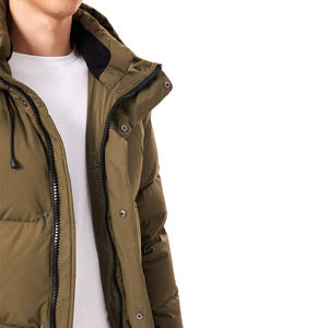 แจ็กเก็ตขนปลาปักเป้าฤดูหนาวแบบลำลองของผู้ชายผ้าแคนวาสแบบแห้งเร็วระบายอากาศมีคอตั้งและกระเป๋าพิมพ์โลโก้ตามสั่ง - Product Image 4