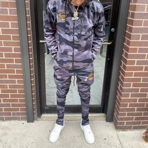 2024 ensemble de jogging personnalisé homme coupe-vent imperméable veste en polyester à capuche veste légère ensembles de survêtement en nylon pour hommes - Product Image 3