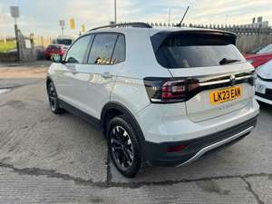 Volkswagen T-Cross 1.0 TSI R-Line 2023 Usado, Económico, con Volante a la Izquierda/Derecha - Product Image 2
