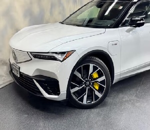 Usado cuidadosamente 2024 Acura ZDX tipo S AWD tanto para mano izquierda como derecha - Product Image 1