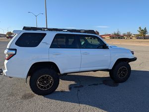 ข้อเสนอสุดคุ้มสำหรับรถยนต์โตโยต้า ฟอร์จูนเนอร์ TRD ออฟโรด 4x4 ปี 2018 - Product Image 5