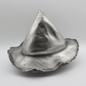 Sculpture de citrouille en aluminium vintage, surface patinée avec travail manuel artisanal, conçue pour l'intérieur saisonnier d'Halloween raffiné - Product Image 3