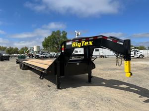 Semi-remorque à plateau plat à 3 essieux robuste, plateau en acier de 40 pieds avec capacité de charge de 2 à 3 tonnes, vente de remorques de fret et utilitaires fabriquées en - Product Image 5