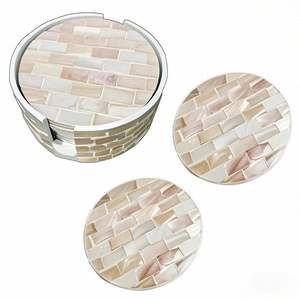 Sous-verres uniques en nacre brillante, conçus pour embellir les espaces de table avec de magnifiques motifs de coquillages faits à la main - Product Image 6