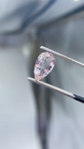 Morganite naturelle certifiée, très exceptionnelle, taille poire, avec une excellente couleur et une qualité de lustre, beryle naturel, 2,65 carats - Product Image 2