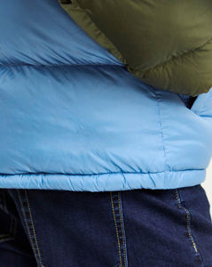 2025 dernière conception à la mode élégant couleur bleue unie doudoune Logo personnalisé imprimé manteau d'hiver col montant enduit - Product Image 5