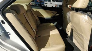 CALIENTE Usado Toyota Premio 2018 Top Europa Importación Left/ Right-Hand Car con vehículo de entrega rápida - Product Image 5