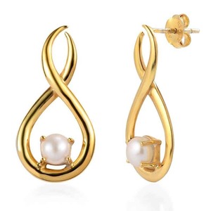 Pendientes de perlas chapados en oro de excelente calidad para bodas y ocasiones especiales disponibles a precio de fábrica - Product Image 2