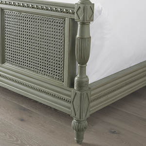 Cadres de lit en bois français avec cadres de lit Cane- Cane ivoire pour meubles de chambre à coucher - Product Image 4