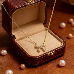 Collana da donna Sonateomber con catena placcata in oro e pendente geometrico con strass per il Ringraziamento e Natale - Product Image 3