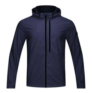 High Street OEM Service Custom Logo Professional Outdoor Chaqueta impermeable para hombre Chaqueta de lluvia de alta calidad Tela a prueba de viento - Product Image 1