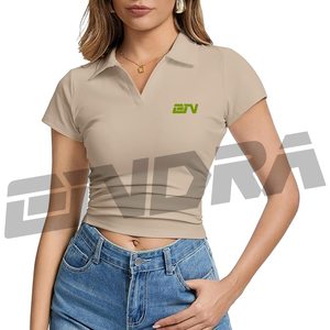 Polo court pour femme, coupe confortable, tissu doux et respirant, look élégant, idéal pour le bureau, les voyages et le quotidien. - Product Image 1