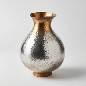 Jarrón de suelo de hierro Chapado en plata Premium de CrestForge, encanto Vintage, diseño Floral en relieve, decoración del hogar, declaración de acento - Product Image 3