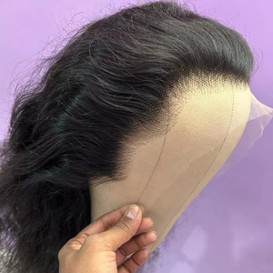 Perruques Frontales HD Sans Colle Bouclées en Gros à Bas Prix, Perruques Lace Front 360 en Cheveux Humains Ondulés avec Tulle Suisse Transparente Pré-Plumées - Product Image 1