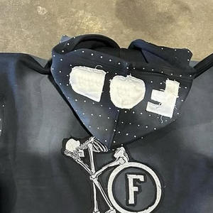 เสื้อฮู้ดดี้ผู้ชายผ้าคอตตอนผสม ลดราคาสุดฮอต สไตล์โดดเด่น ระบายอากาศได้ดี ตกแต่งด้วยลายปักและคริสตัล - Product Image 4