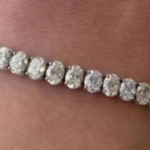 Bracelet en diamant de Moissanite de forme ovale blanche Bracelet en Moissanite personnalisé en argent sterling 925 et autres bijoux en diamant - Product Image 3