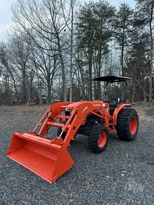 ซัพพลายเออร์ที่ดีที่สุด รถแทรกเตอร์ Kubota L4802HST 48 แรงม้า ขับเคลื่อน 4 ล้อ ระบบส่งกำลังไฮโดรสแตติก รถแทรกเตอร์ดีเซลสำหรับงานเกษตร พร้อมอุปกรณ์ตัก - Product Image 3